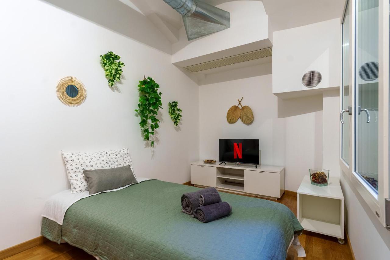 Centro Storico Duomo A 5 Minuti Love Suite Wifi Netflix Milán Exterior foto